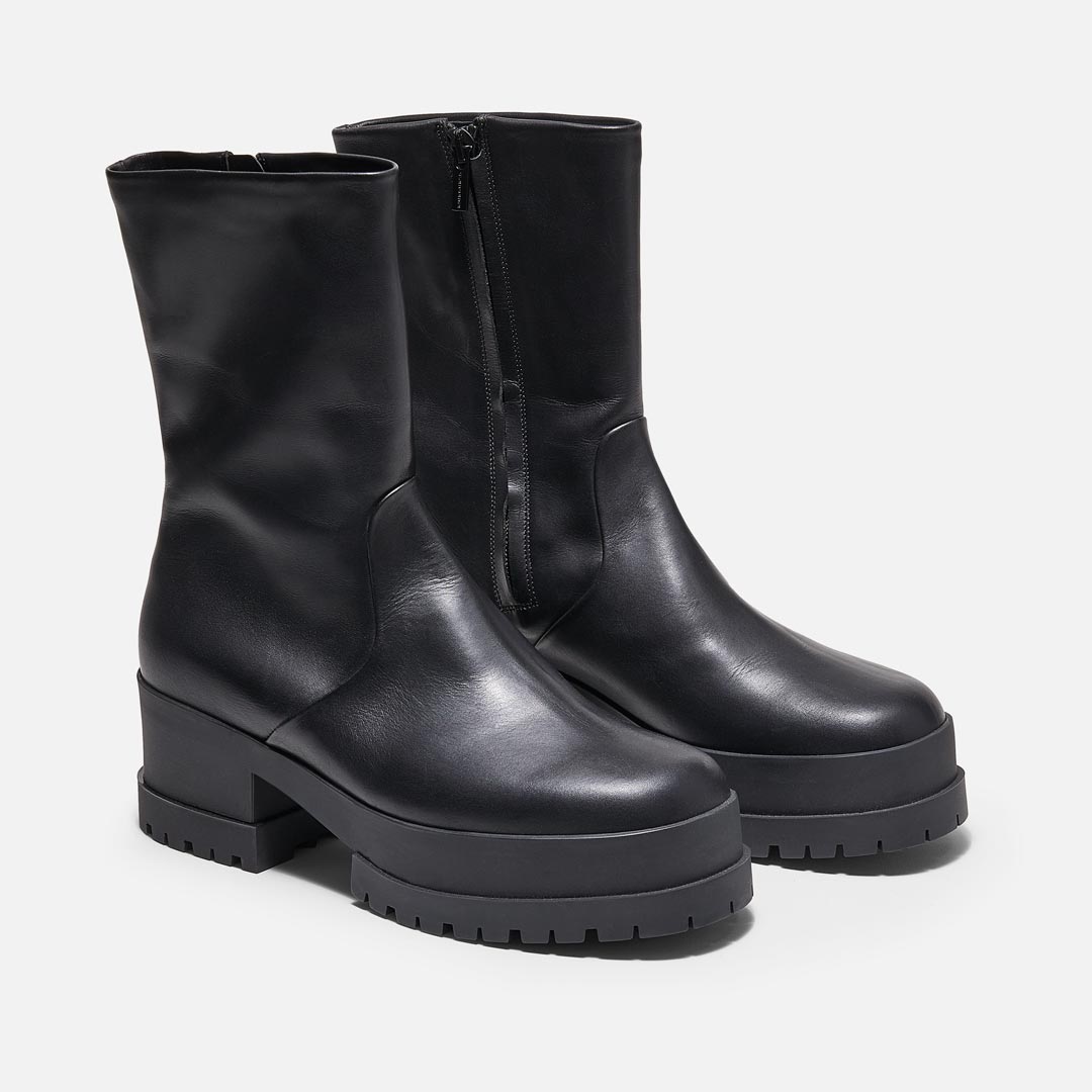 WILMER ankle boots, calfskin black || OUTLET