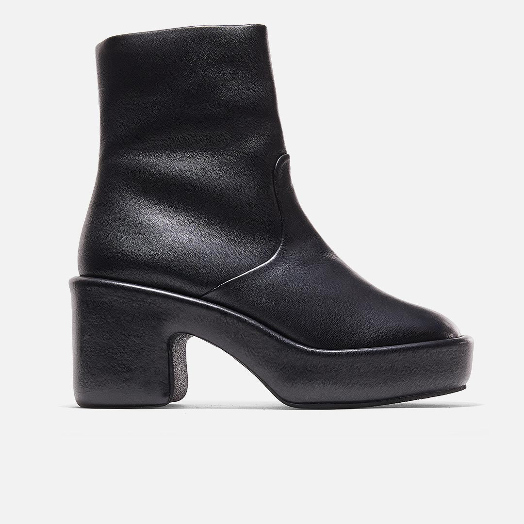 ANKLE BOOTS - DORA ANKLE BOOTS, BLACK LAMBSKIN - 3606063189514 - Clergerie Paris - Europe