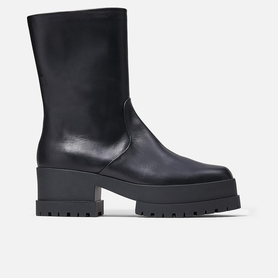 WILMER ankle boots, calfskin black || OUTLET